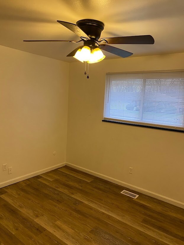 Foto del edificio - 2881 Benchwood Rd