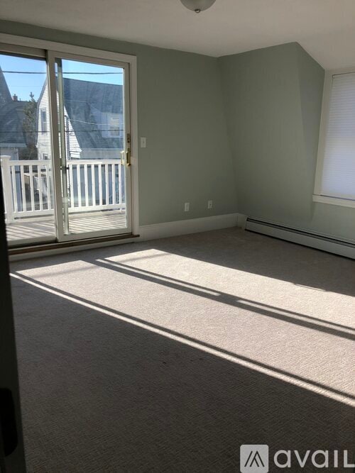 Building Photo - 60 Irving Way