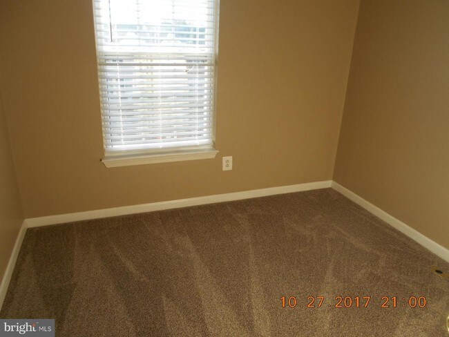 Building Photo - 616 Possum Trot Way