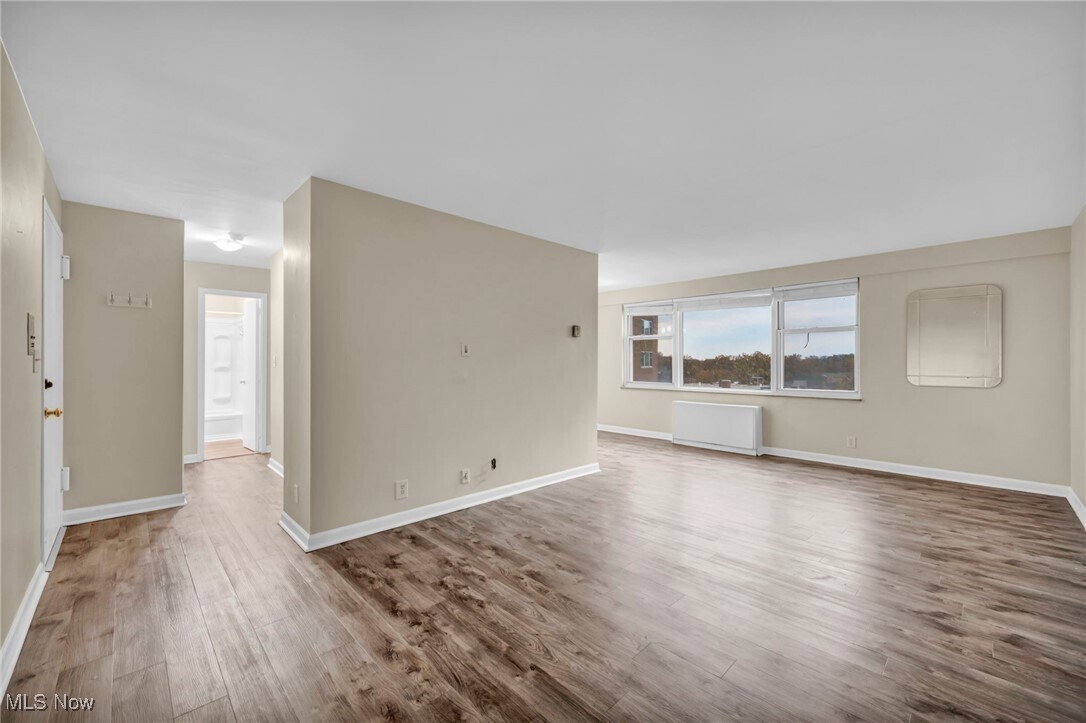 11850 Edgewater Dr Lakewood, OH 44107 – photo 5
