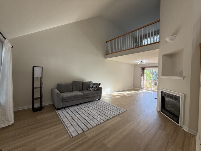 Foto del edificio - 210 Amblewood Way