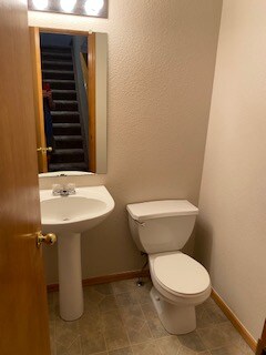 Building Photo - 3808 Waterglen Pl