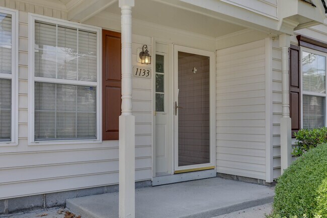 Foto del edificio - 1133 Lady Ashley Dr