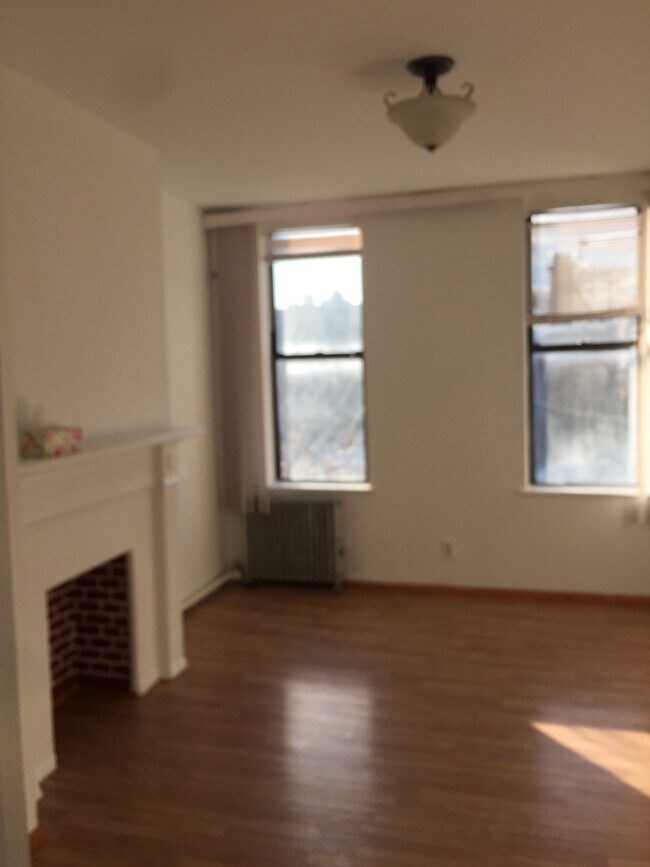 Building Photo - 378 McGuinness Blvd