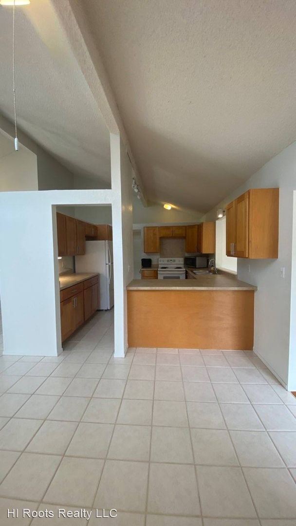 Building Photo - 3 br, 2 bath House - 579 Alihi Place