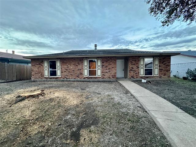 Foto del edificio - 3101 Silverdale Ln