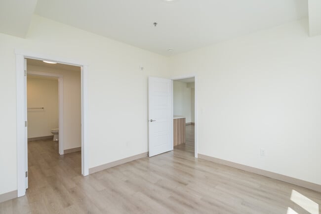 Building Photo - Templeton Heights