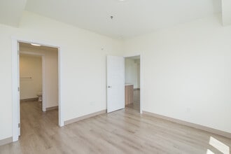 Building Photo - Templeton Heights
