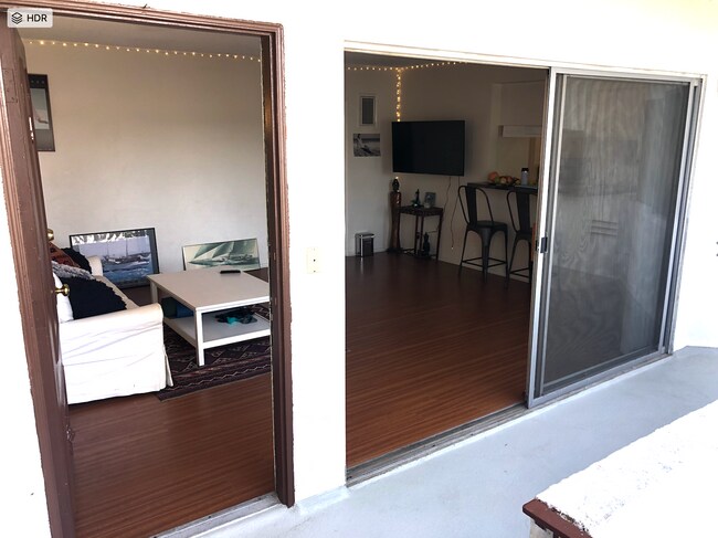 living room from outside - 2660 Highland Ave