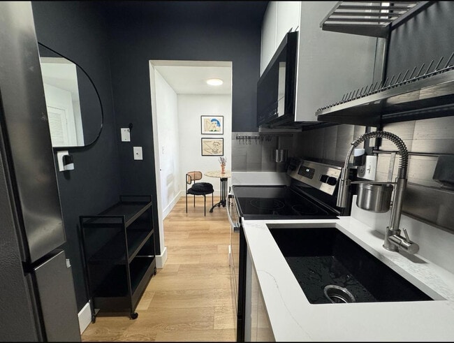 Foto del edificio - 299 SW 7th St