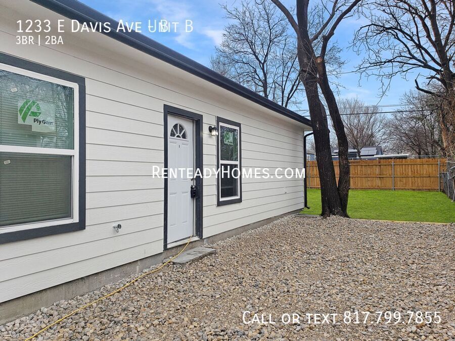 Foto principal - 1233 Davis Ave