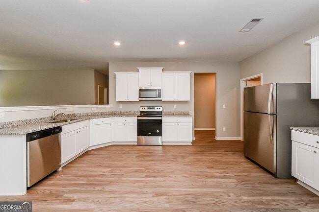 Building Photo - 135 Ashley Trace