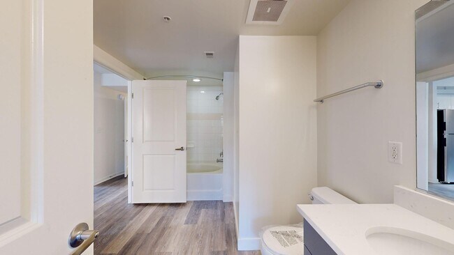 Interior Photo - 1301 Thomas Circle