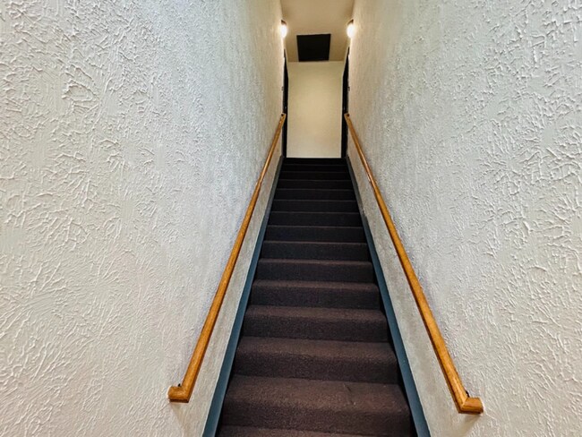 Foto del edificio - 12365 Wadsworth Way