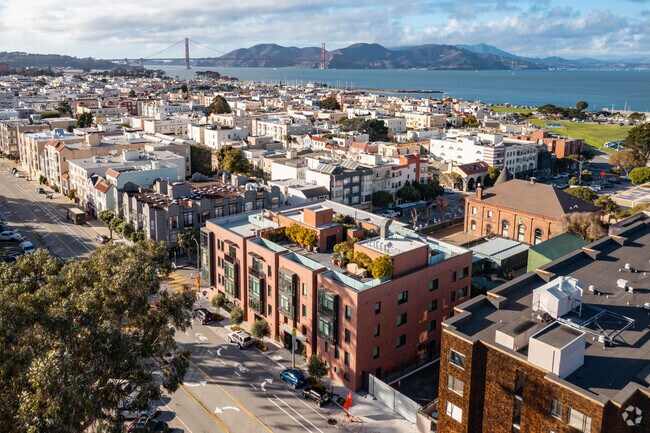 Proximidad al puente Golden Gate - 1598 Bay St