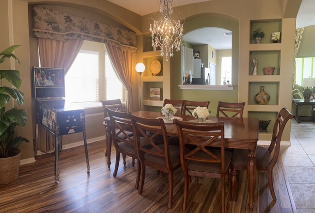 Building Photo - Lakeview Oasis at Emerald Island