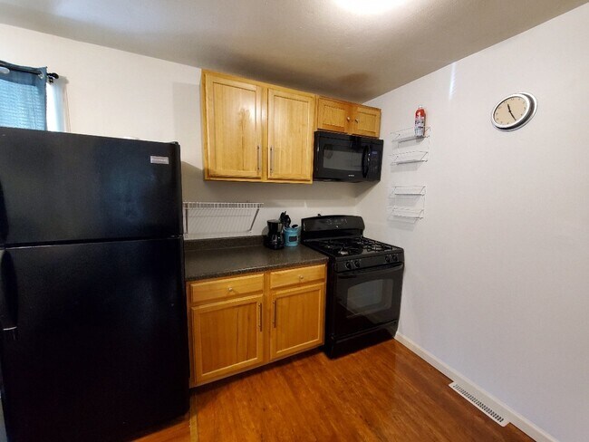 Foto del edificio - 3513 Dixie Dr