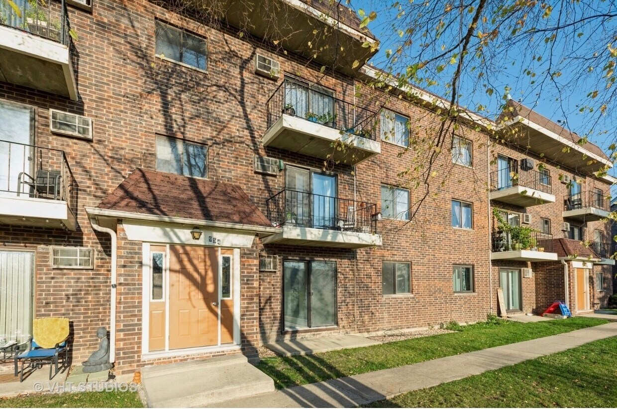 954 N Rohlwing Rd Unit GB, Addison, IL 60101 Condo for Rent in