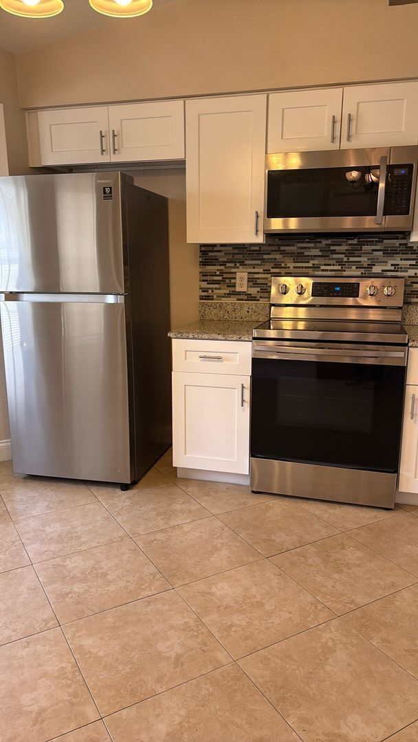 Building Photo - 1019 Brielle Ave