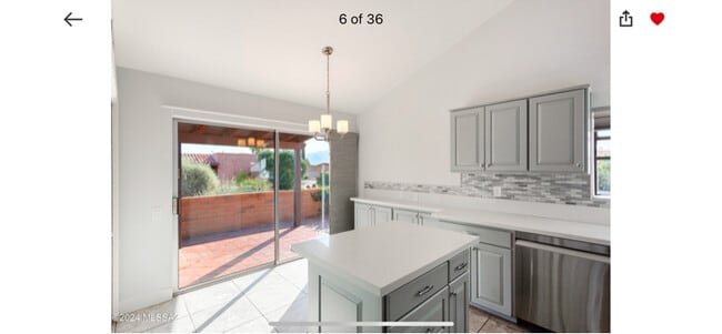 Building Photo - 1012 W Desert Hills Dr