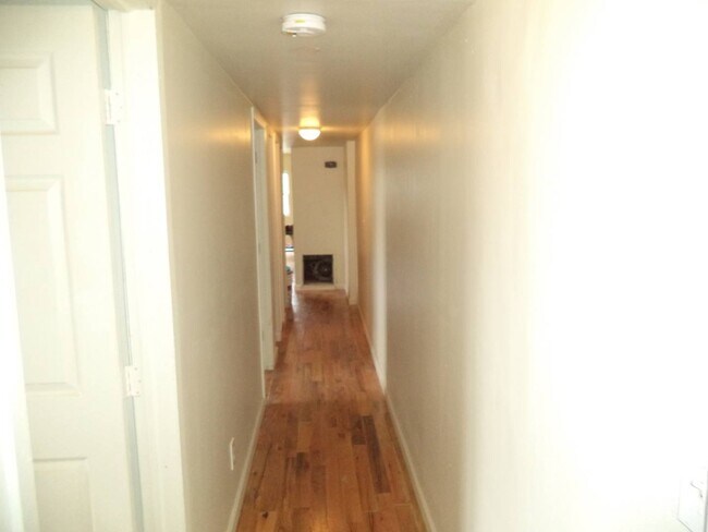Foto del edificio - 106-23 Inwood St