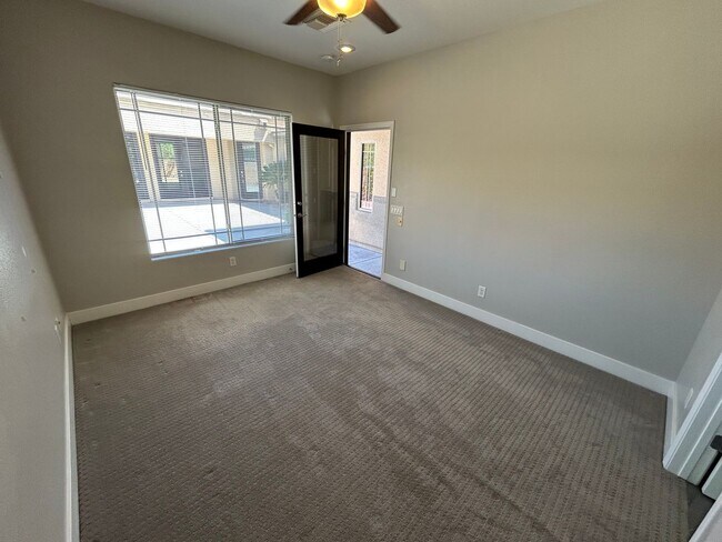 Building Photo - Beautifully Remodeled Home in Anthem Count...