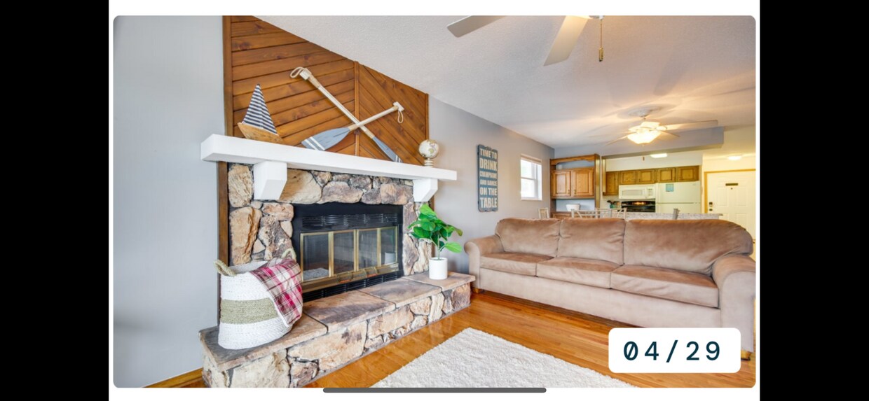 Primary Photo - 20 Wheel House Ct
