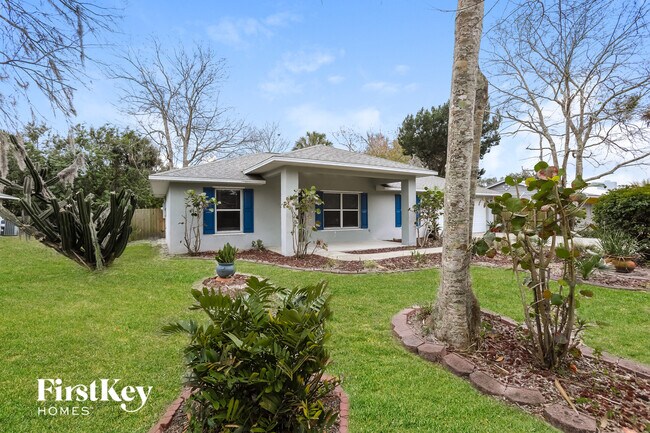 Building Photo - 2007 Juniper Dr