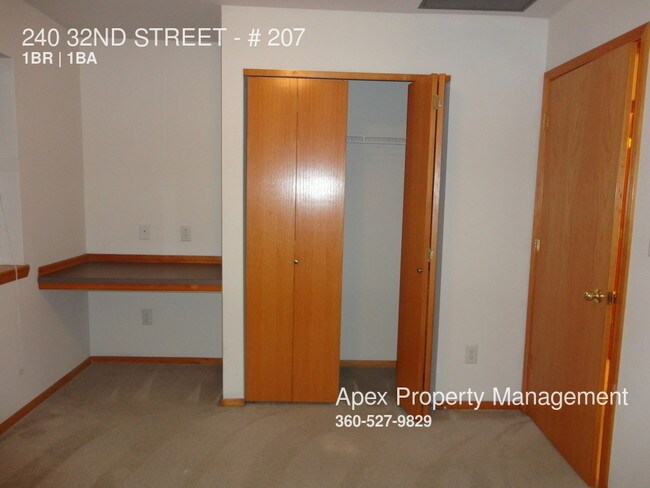 Building Photo - 240 32ND St