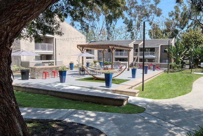 Foto del edificio - Pathways at Bixby Village
