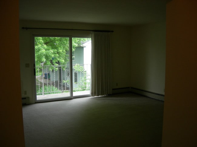 Building Photo - 720 Starboard Ct