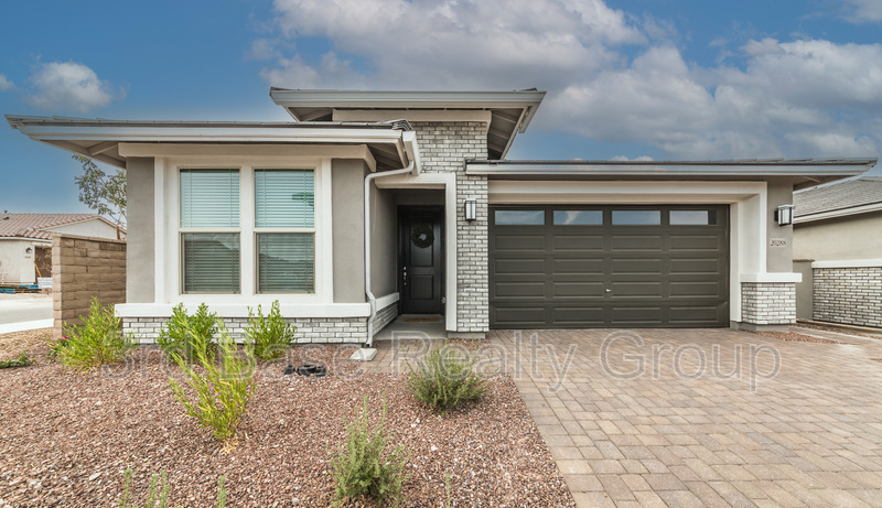 Foto principal - 20288 W Turney Ave