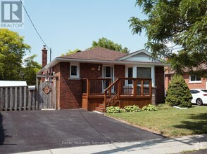 Building Photo - 1410 Fisher Ave