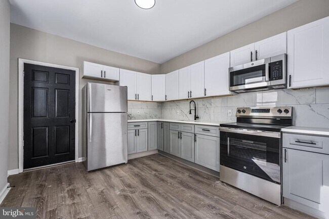 Foto del edificio - 1402 W 3rd St