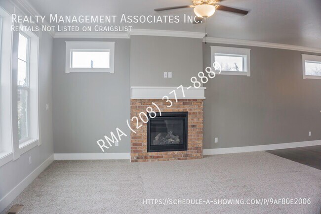 Building Photo - 12103 Evely Pines Ln