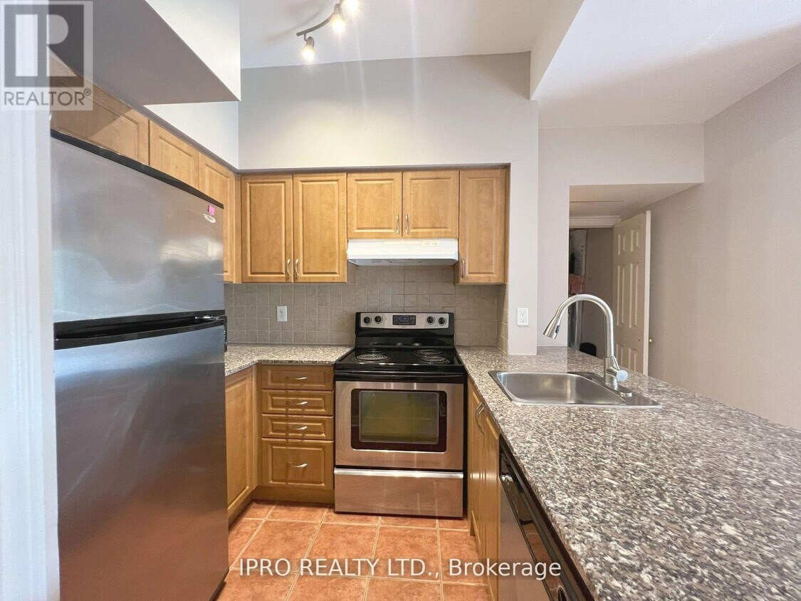 Photo principale - 207-207 Wellesley St E