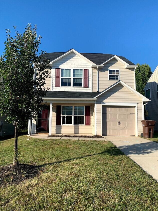 Primary Photo - 766 Cairn Cir