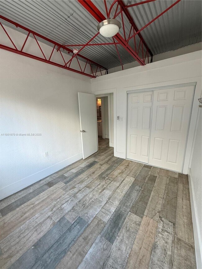 Foto del edificio - 214 NW 11th St