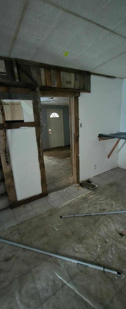 Building Photo - 21 Schultz St