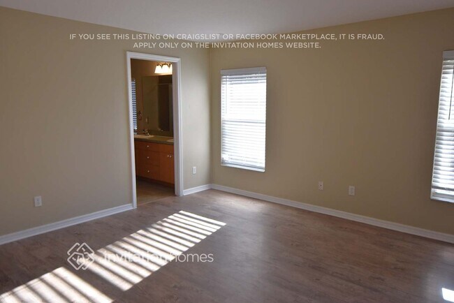 Building Photo - 70 Crystal Dr