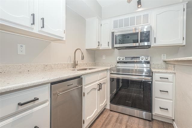 Foto del edificio - 3022 Forest Ln