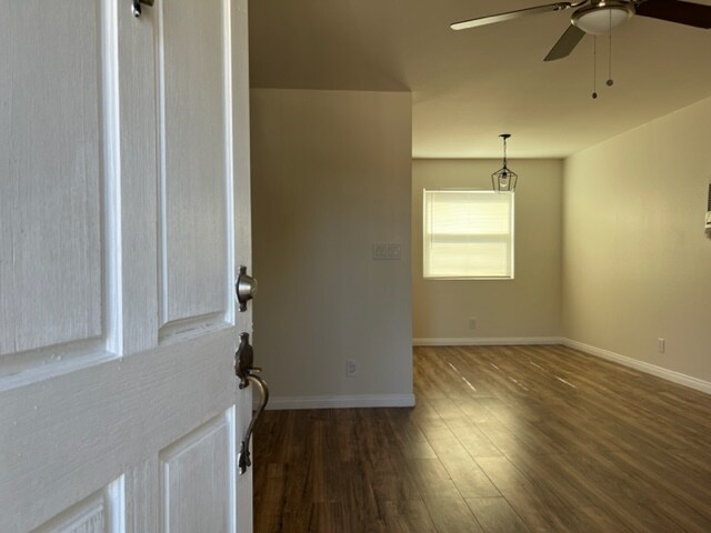 Building Photo - 132 N Yale Ave