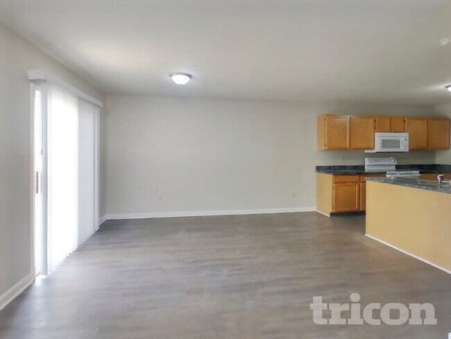 Foto del edificio - 9898 Worthington Blvd