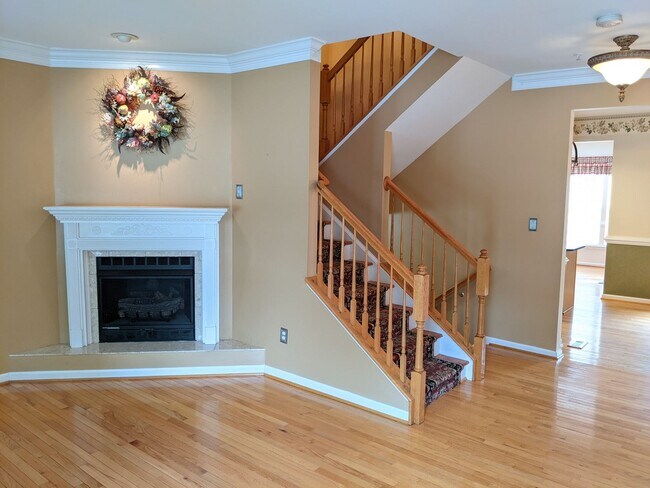Foto del edificio - Townhouse in Spring Ridge community - OAKD...