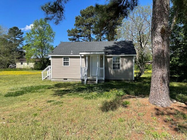 Building Photo - 1004 S Layton Avenue, Dunn