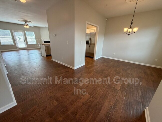 Foto del edificio - 180 Orchard Dr