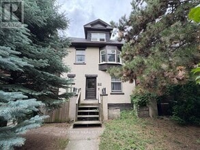 Building Photo - 88 Albany Ave