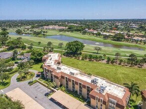Building Photo - 5350 Woodland Lakes Dr