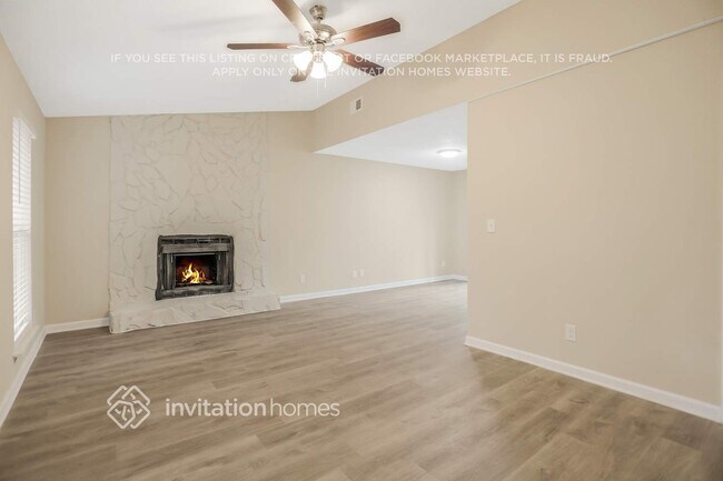 Foto del edificio - 4496 Fowler Ln