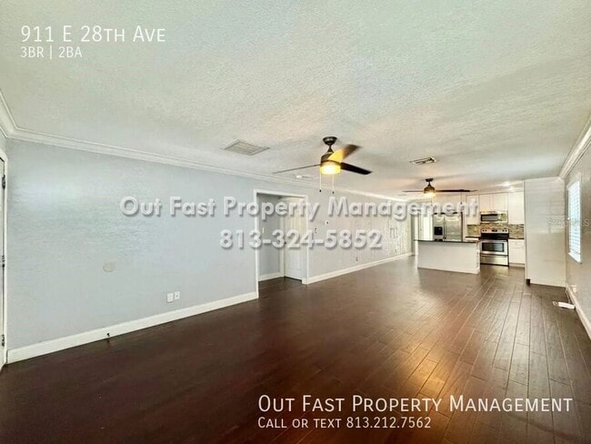 Building Photo - 911 E 28th Ave